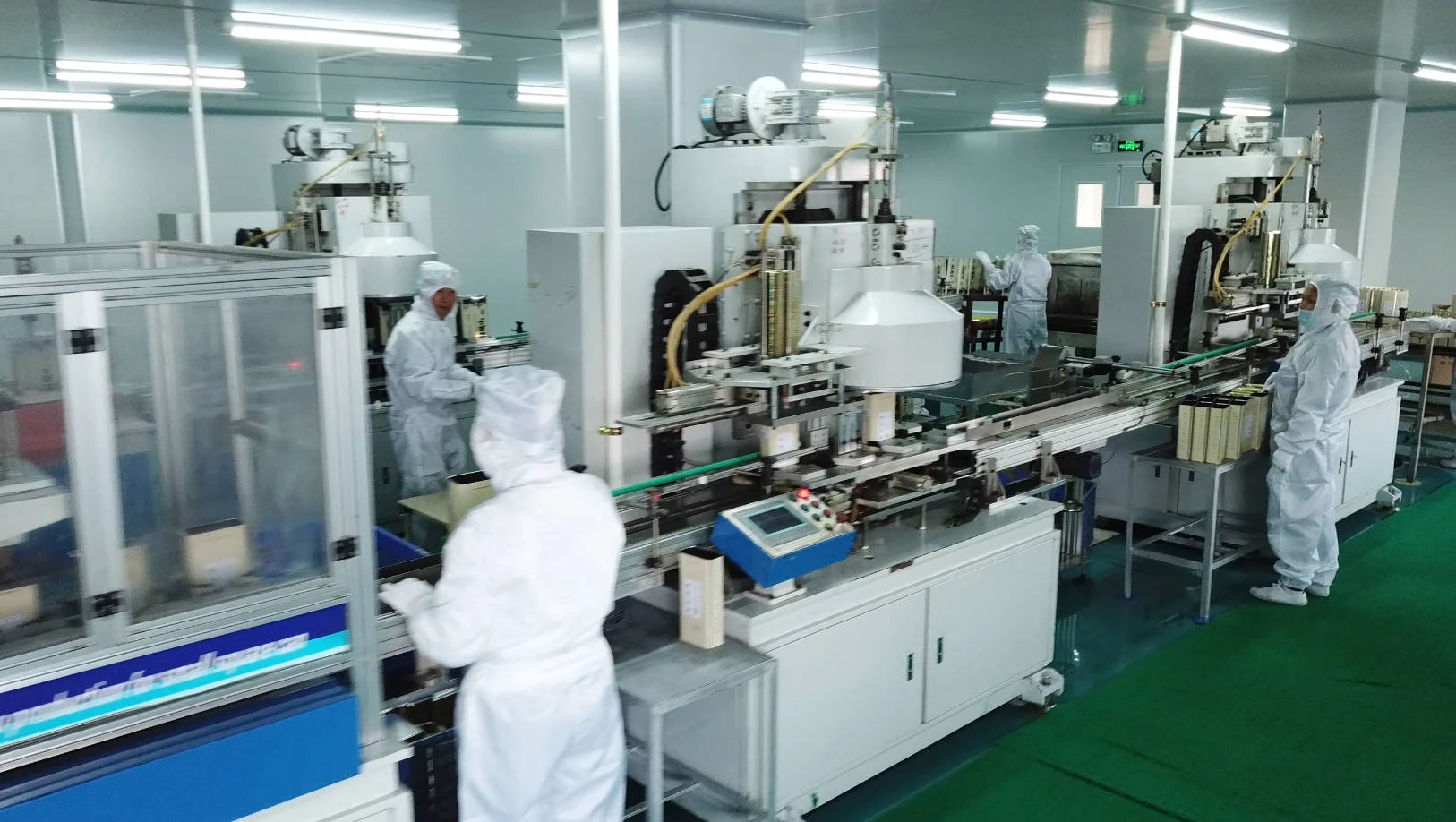DADI staff and real tin forming production line